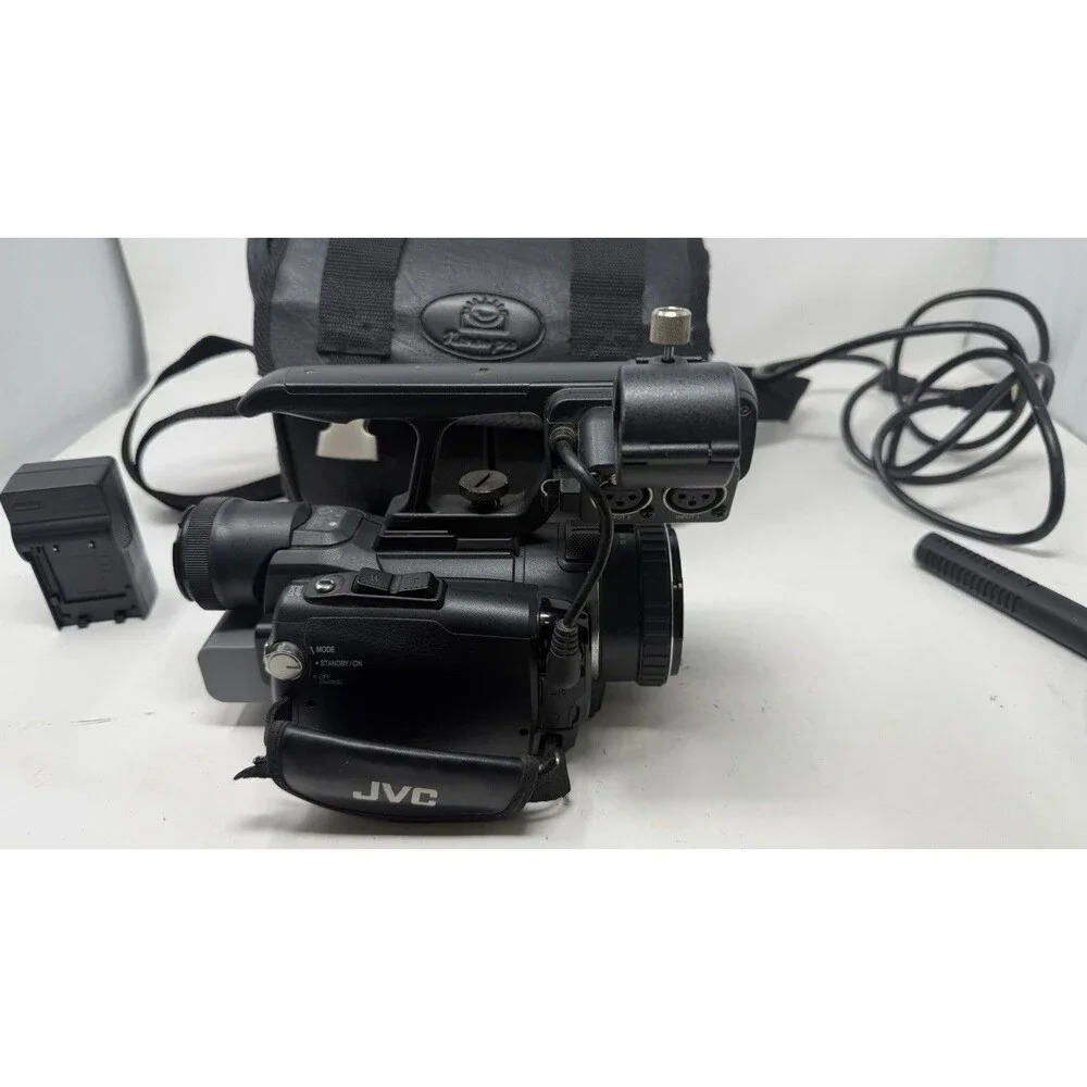 JVC GY-HM100U 3CCD Pro HD SD Handheld Camcorder Digital Camera | Tested 114Hrs